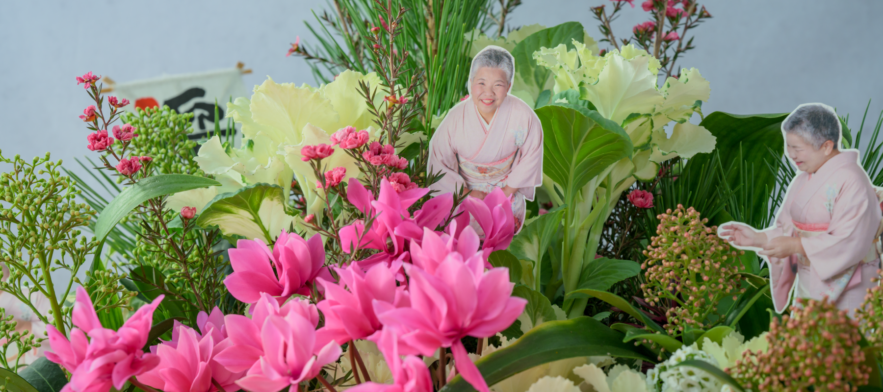 花創人(はなそうにん)オゼジュン先生のネットショップは、おしゃれな寄せ植えやプランツギャザリング専門のオンラインショップです。ガーデニングに人気の綱木紋の鉢・ギャザリング水苔(ギャザモス)・ゴージャスなラナンキュラスラックス・宿根草・観葉植物・多肉植物(多肉ちゃん)等、大人かわいい上品な花苗は、インスタ映えして推し。オーダーメイドのギャザリングは、開店祝い・歓送迎会・退職祝い・クリスマス・ハロウィン・母の日・結婚式・引っ越し新築祝い等のギフトやプレゼントにも人気でおすすめ。通販サイトなら尾関純子の花屋さん 花創人 豪華でかわいい人気フラワーのプランツギャザリング(ギャザ植え・寄せ植えスタイル)で癒しのひとときを。