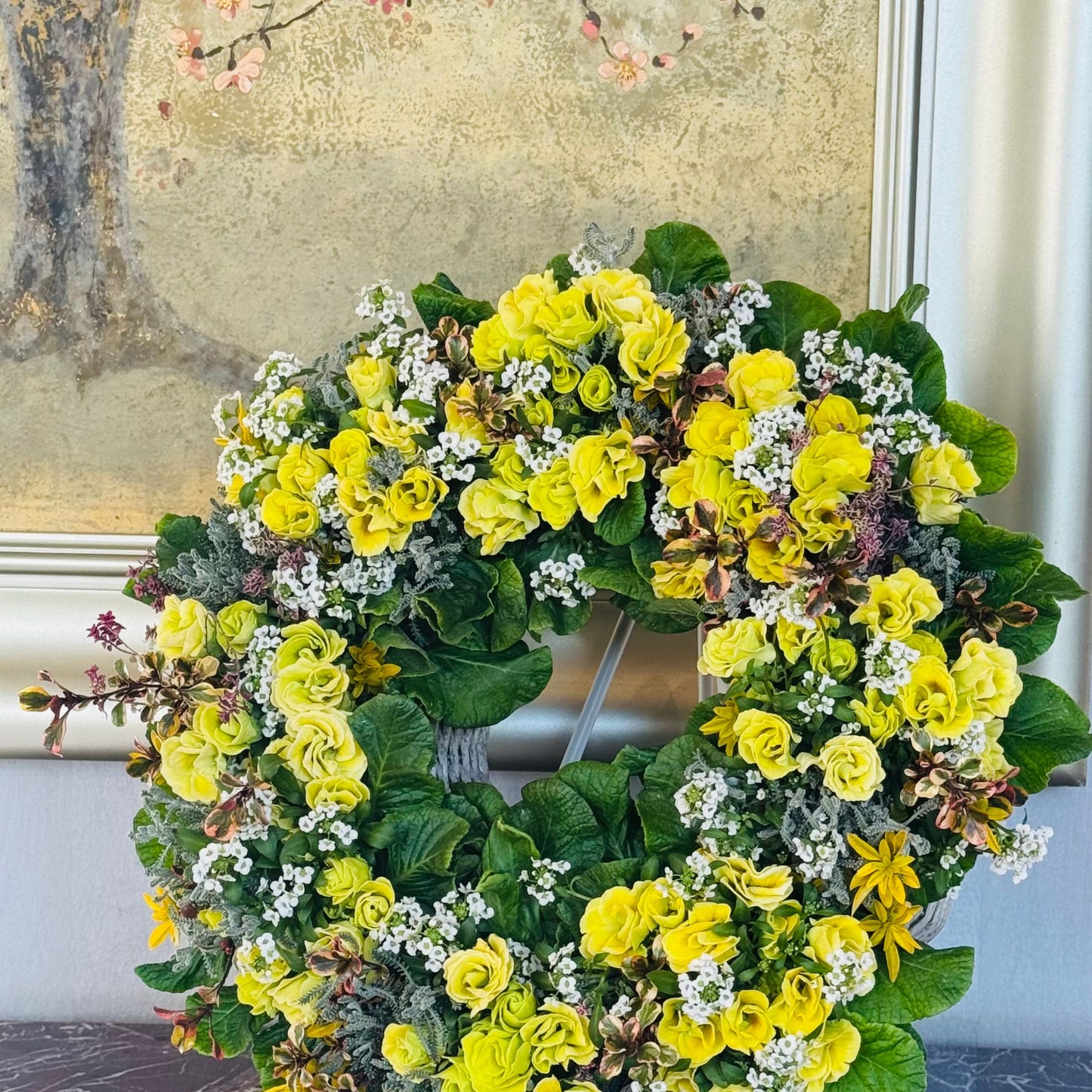 結婚式のウェルカムリースとしてもおすすめのジュリアンのリース寄せ植えギャザリングで玄関や特別な日の空間を上品に彩るリース型作品 花創人ガーデニング教室